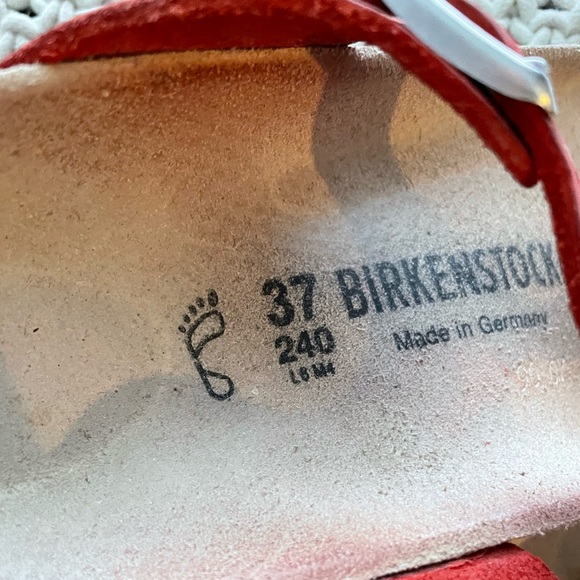Birkenstock Gizeh Sandals - Picture 9 of 10